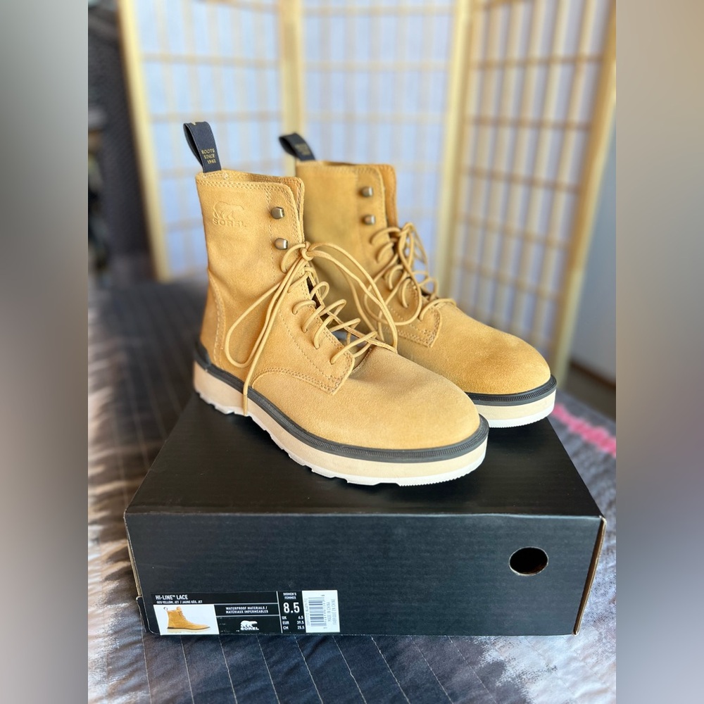 Sorel Women's Tan Boots Rugged Style with Lace-Up Design